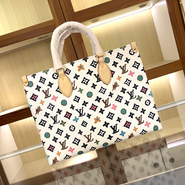 ルイヴィトンバッグ背面デザイン